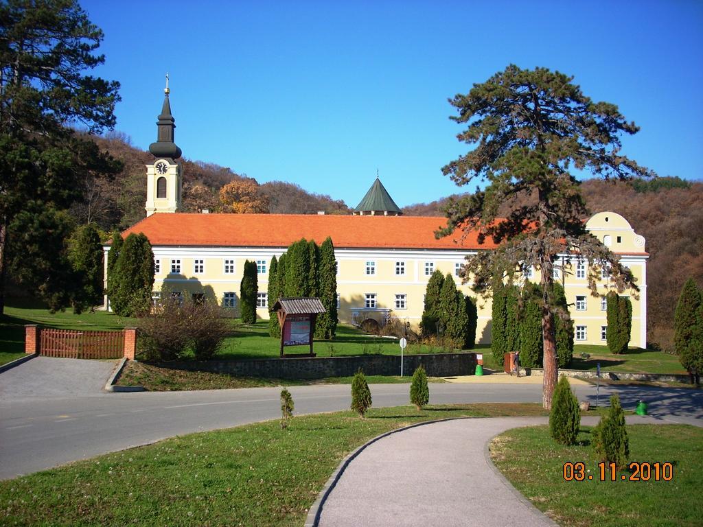 Rooms Milin Lagum Irig Exterior foto