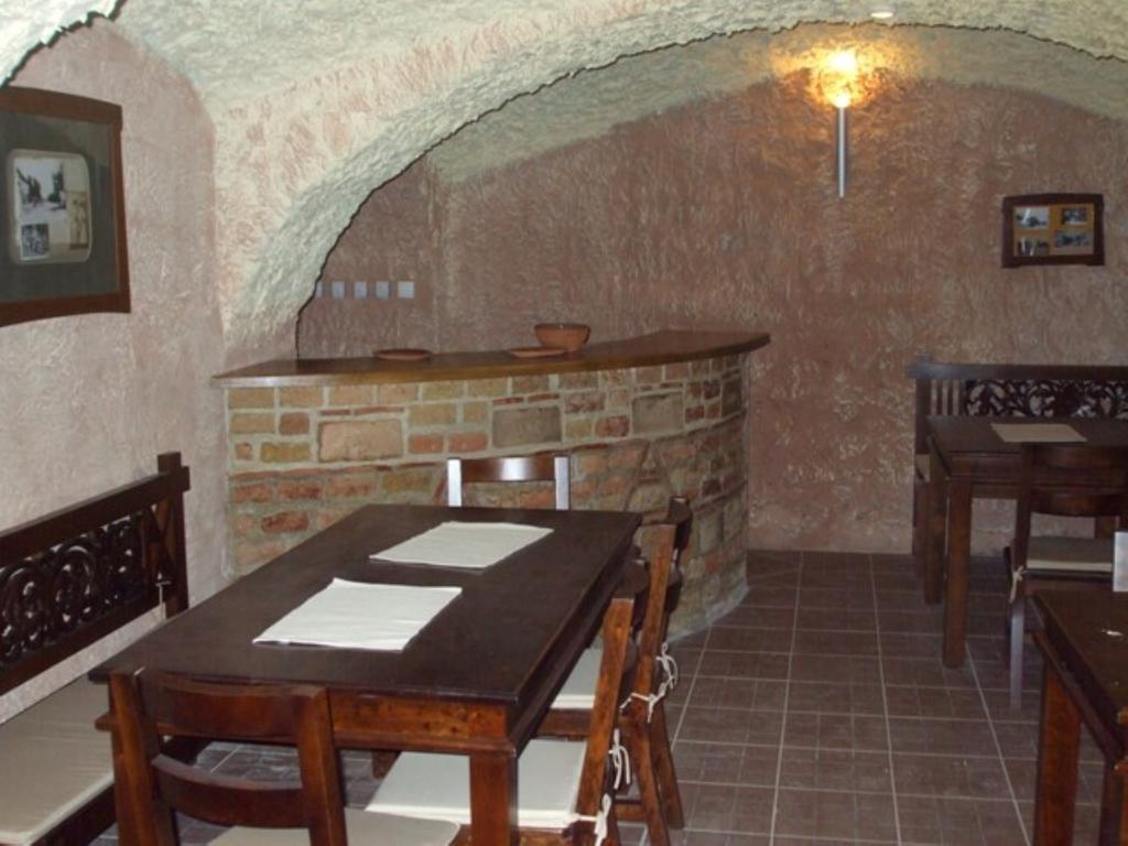 Rooms Milin Lagum Irig Exterior foto